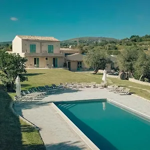 https://terre-di-romanello-relais-in-val-di-noto.sicilyhotelsitaly.net